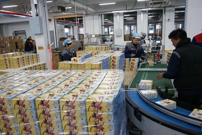 “一卡难求” 成爆款竟然是开化出品！PG麻将胡了免费试玩模拟器哪吒卡牌(图3)
