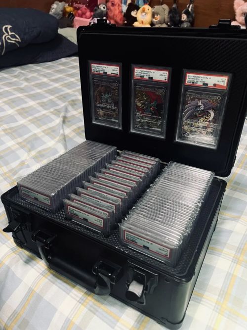 可梦卡牌卖爆有玩家1个月花5万PG麻将胡了试玩LABUBU宝(图2)